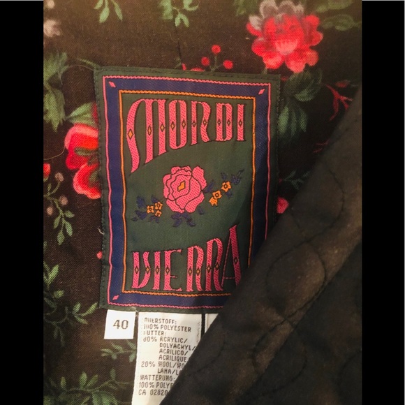 Mondi black quilted Jacket. - Picture 2 of 4